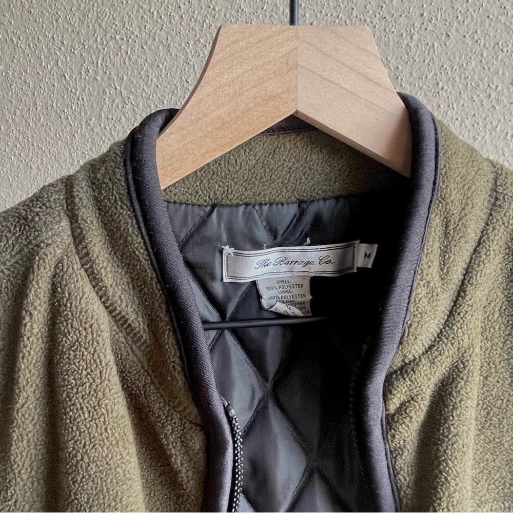 vest - Picture 3 of 4
